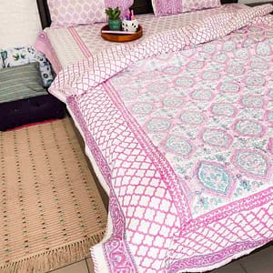 Lavender Jaal Cotton Double Bed Quilt