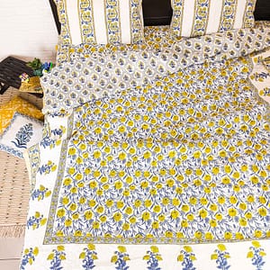 Poppy  Phulwari Jaal  Print Double Bed Quilt