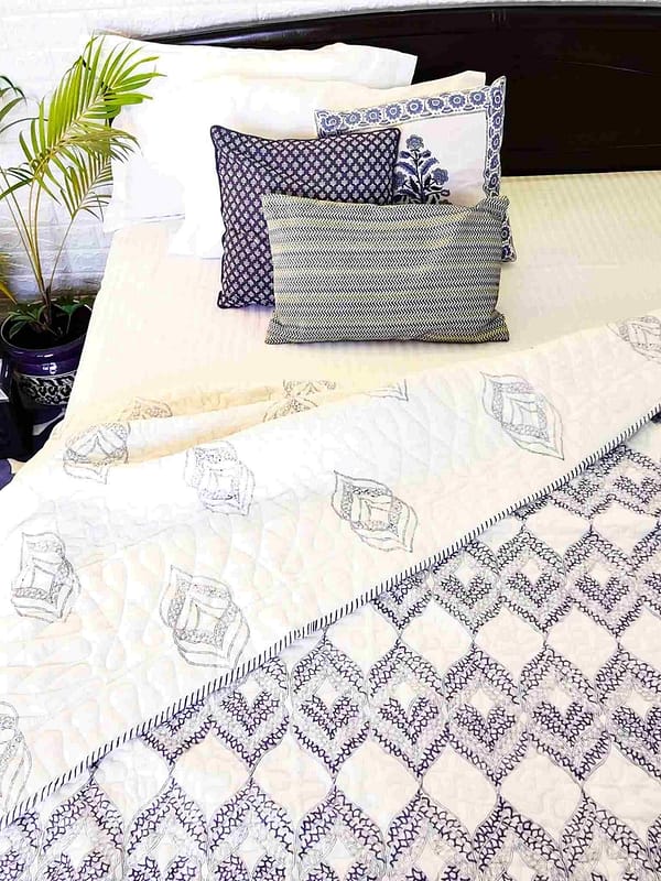 blue double bed quilt cotton