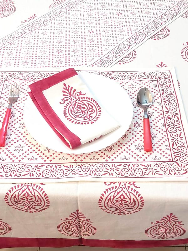 Table Cover red 6 seater